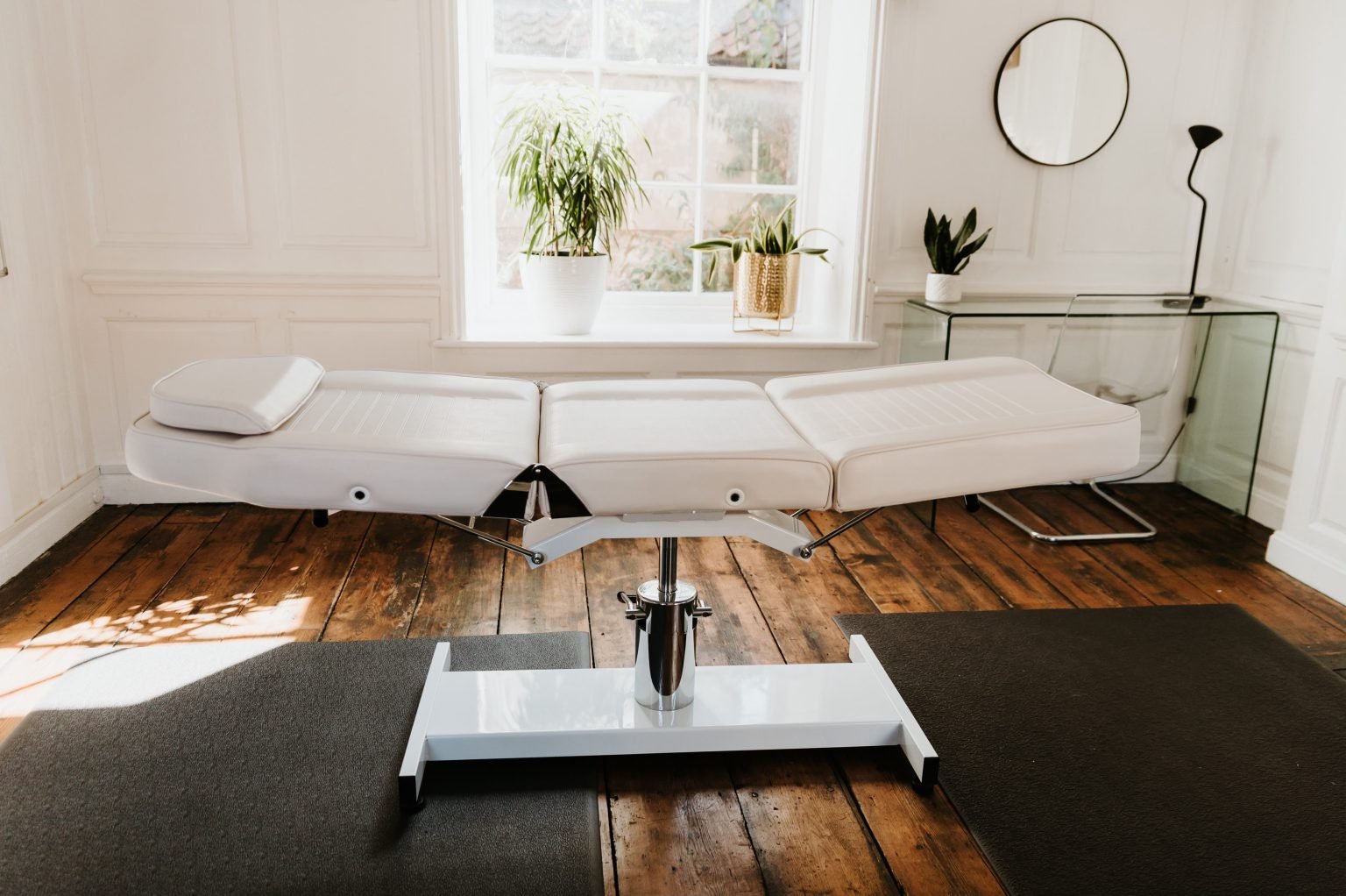 Room I at Soma Wellbeing Centre, a therapy room to hire in the Norwich Lanes